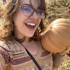 Meet your Posher, Natalie